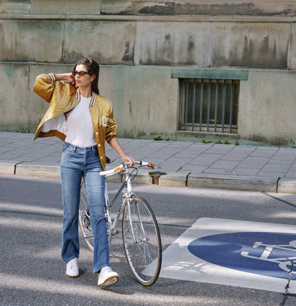 Verkürzte Flared-Jeans "Laura"  aus figurformendem Stretch Denim von MAC