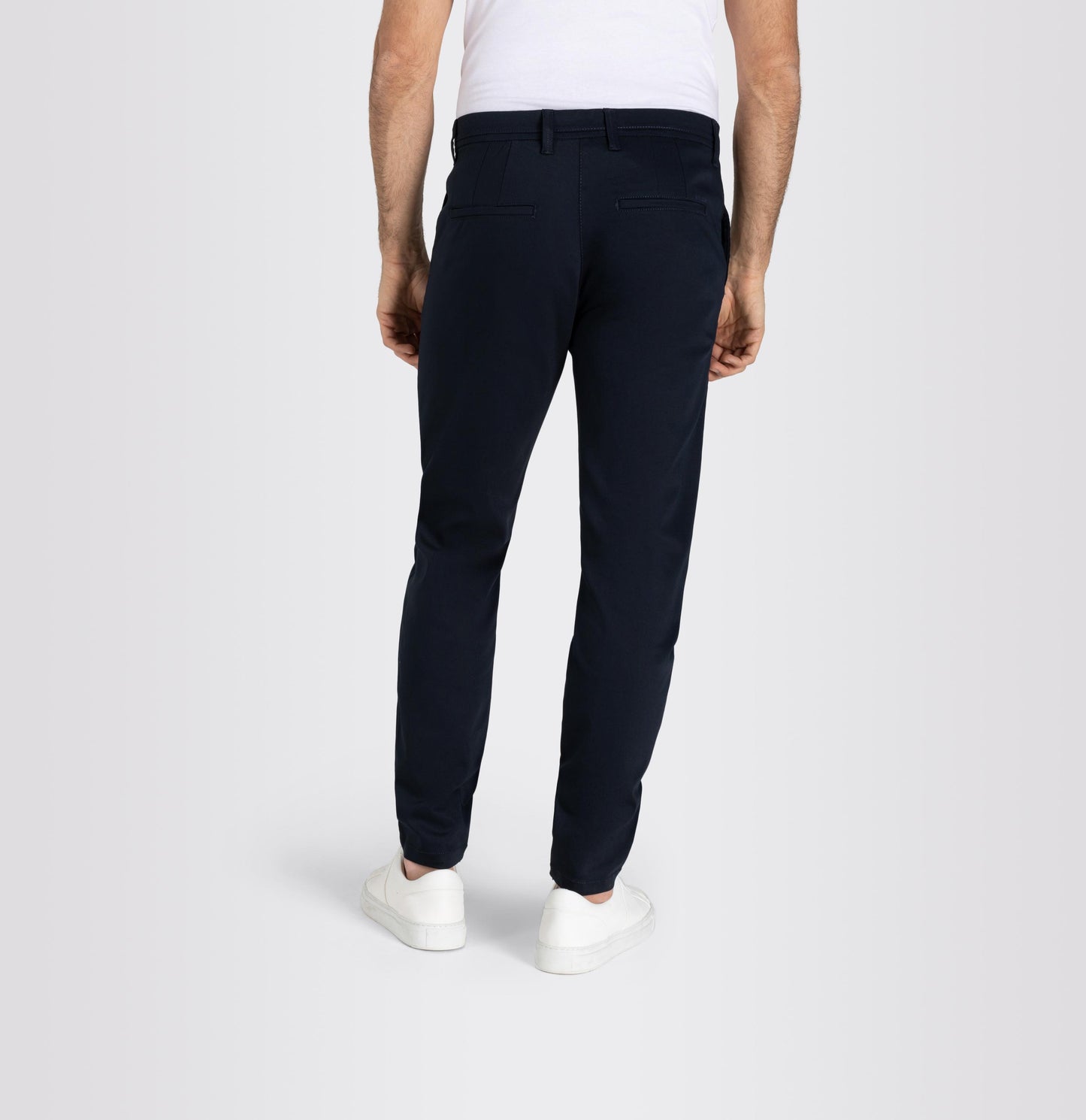SALE - Konische Satin-Chino "Griffin" mit Reißverschluss am Saum.von MAC