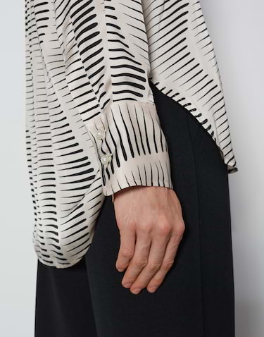 SALE - Oversize Printbluse ZAURYN aus Viskose von SOMEDAY