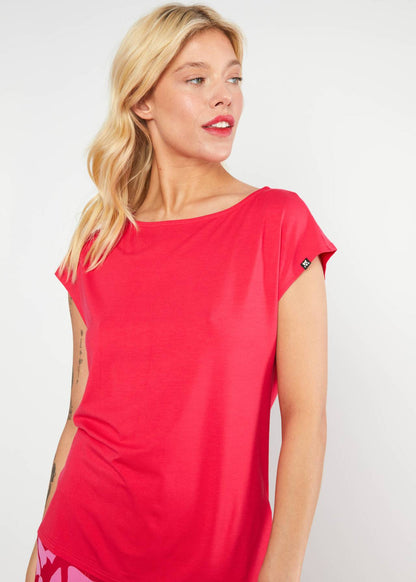 Shirt "Breezy Flowgirl" von BLUTSGESCHWISTER