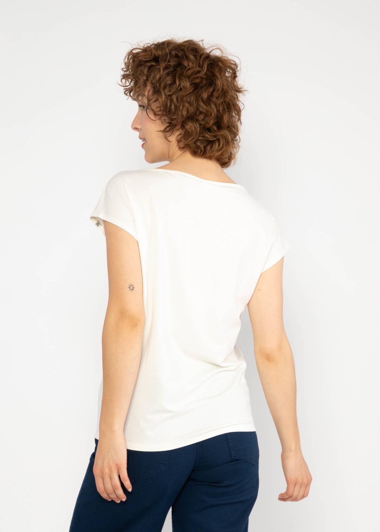 Shirt "Breezy Flowgirl" von BLUTSGESCHWISTER