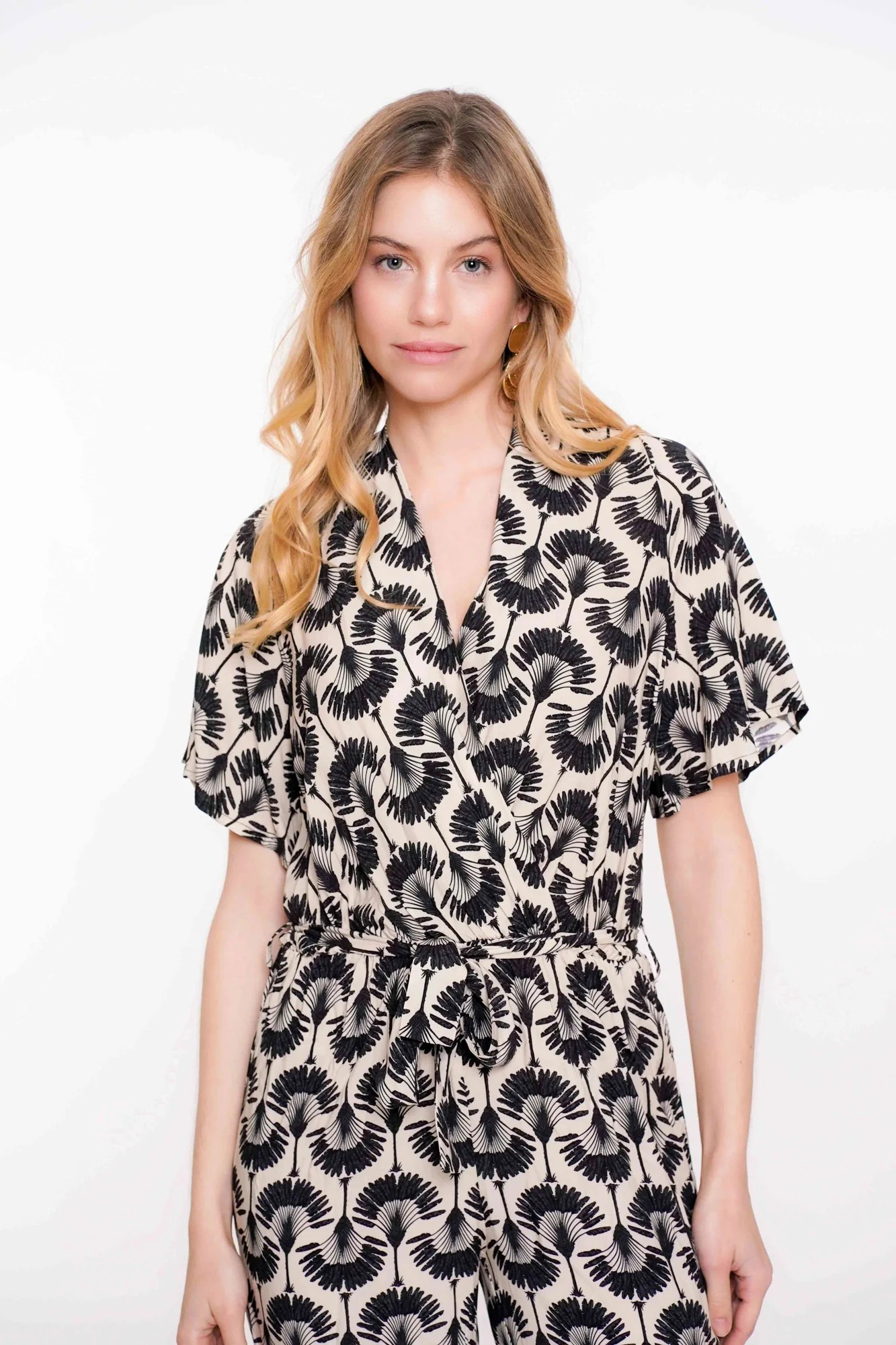Viskose-Jumpsuit mit Print von GEISHA