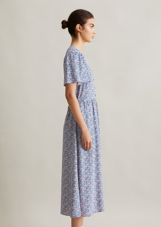 Blümchenkleid regular aus bedrucktem Viskose-Crêpe von MARC O'POLO DENIM