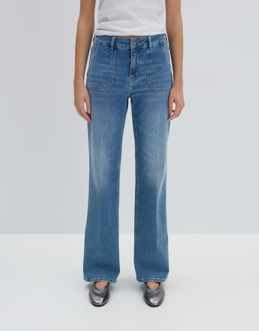 Long Flared Jeans CARIE UTILITY Mid Rise aus stretchigem BCI Cotton Mix von SOMEDAY