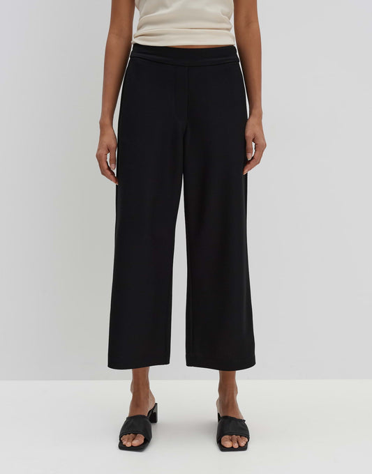 CENYA CROPPED WIDE Culotte aus weicher Sweatware von SOMEDAY