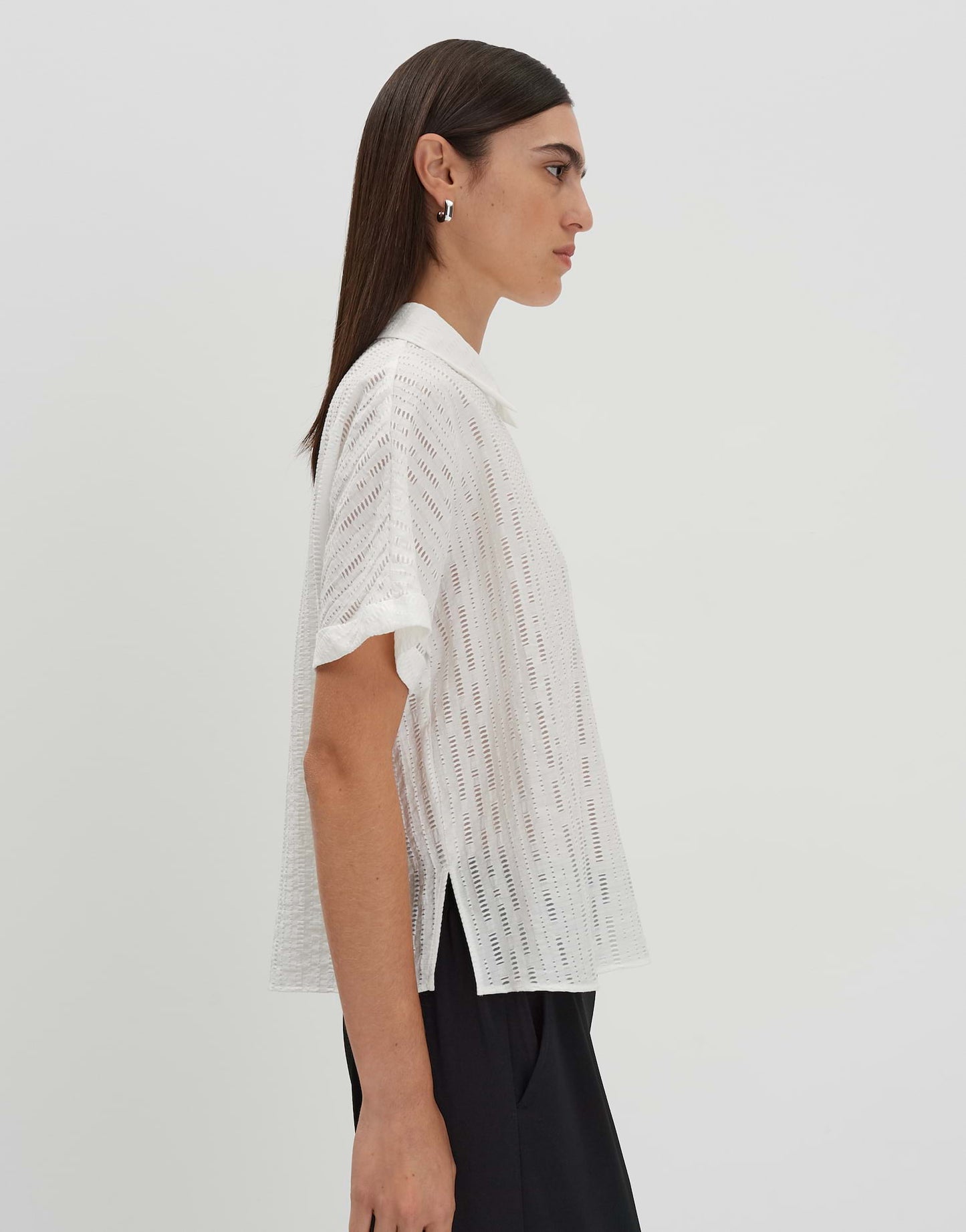 ZILINA STRUCTURE Loose Hemdbluse mit feiner Lochstruktur von SOMEDAY
